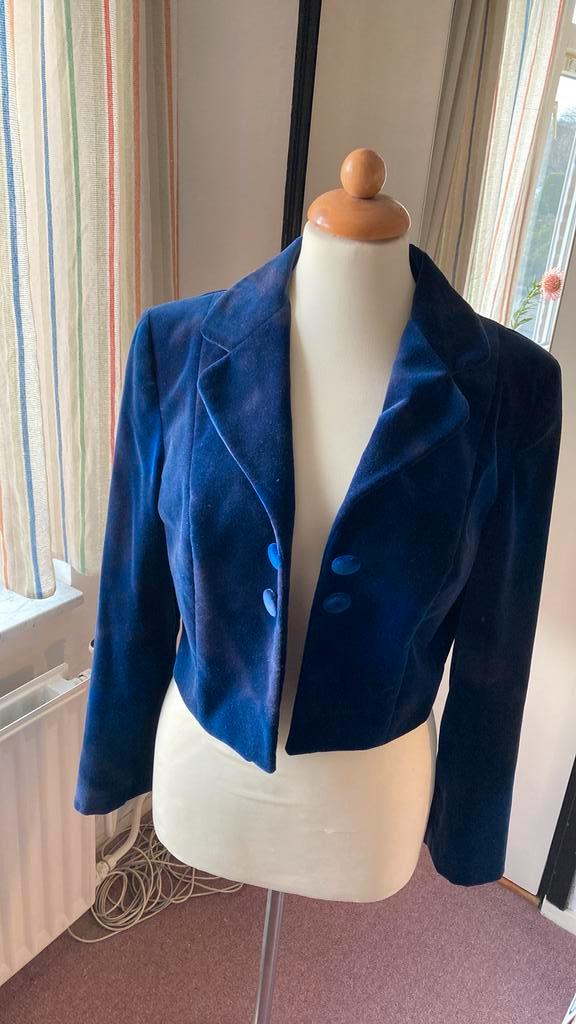 Jasje fluweel blauw M, Kleding | Dames, Jasjes, Kostuums en Pakken, Zo goed als nieuw, Blauw, Ophalen of Verzenden