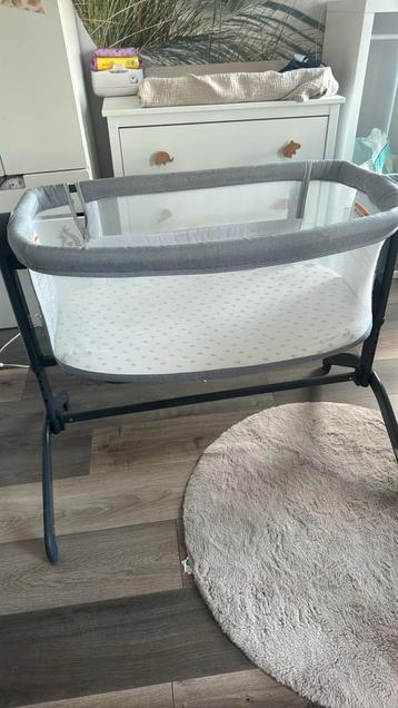 Co sleeper te koop beschikbaar voor biedingen