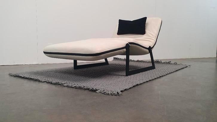 Busnelli Italy Tarcisio Colzani leer design chaise loungue, Huis en Inrichting, Fauteuils, Gebruikt, Leer, Metaal, Stof, 50 tot 75 cm