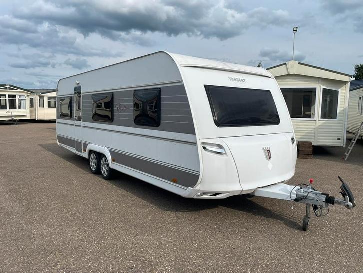 Tekoop tabbert Bellini 655dm  bwj 2016, Caravans en Kamperen, Caravans, Bedrijf, meer dan 6, Rondzit, Tabbert, 6 tot 7 meter, Douche