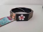 Nieuwe houten armband. Indonesisch. 20 cm., Ophalen of Verzenden, Zo goed als nieuw, Bruin, Hout