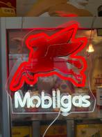 Vintage Mobilgas Neon Reclamebord, Ophalen, ., Lichtbak of (neon) lamp, Zo goed als nieuw