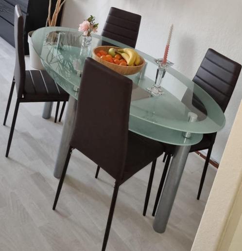 Glazen ovale eettafel + 4 eettafelstoelen, Huis en Inrichting, Overige Huis en Inrichting, Zo goed als nieuw, Ophalen
