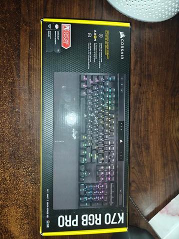 Corsair K70 RGB Pro mechanisch gaming toetsenbord met Cherry beschikbaar voor biedingen