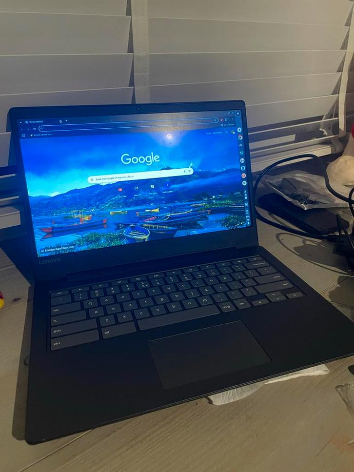 Lenovo Chromebook incl. oplader, Computers en Software, Chromebooks, Gebruikt, 14 inch, 4 GB of minder, 32 GB of minder, Qwerty
