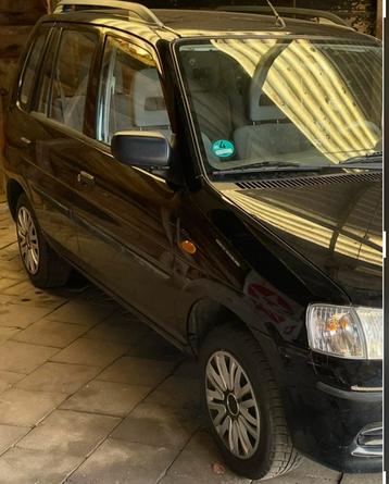 Mazda Demio voorspatbord rechts  beschikbaar voor biedingen