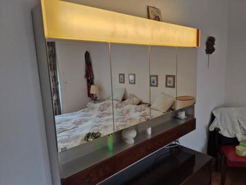 Vintage retro Spiegelkast met Verlichting 1960 / 1970 beschikbaar voor biedingen