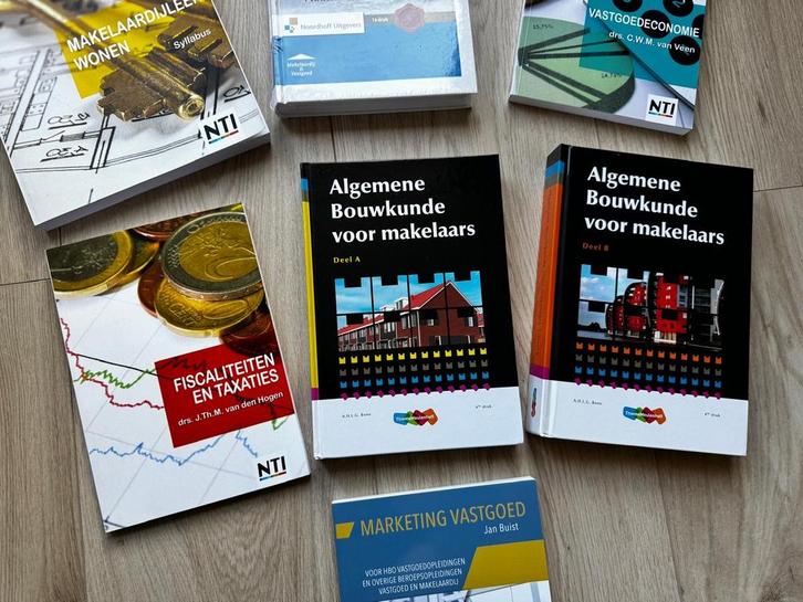 Boeken Makelaardijleer/Taxateur - NIEUW!, Boeken, Studieboeken en Cursussen, Nieuw, HBO, Ophalen of Verzenden