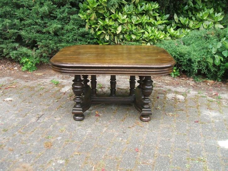 Antieke Henri Deux eikenhouten salontafel., Antiek en Kunst, Antiek | Meubels | Tafels, Ophalen