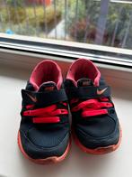 Nike sportschoenen maat 23, Ophalen of Verzenden, Gebruikt, Jongen of Meisje, Sportschoenen
