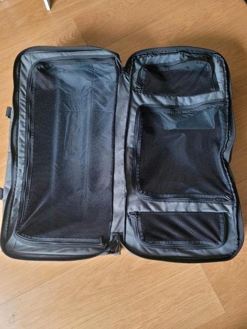 Dakine Split roller 110 L grote rolkoffer reistas, Sieraden, Tassen en Uiterlijk, Tassen | Reistassen en Weekendtassen, Gebruikt
