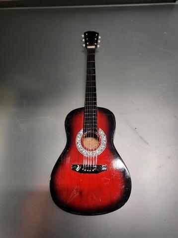 Klassieke Gitaar - Gebruikt beschikbaar voor biedingen