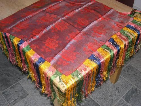 Antieke omslagdoek, gehaakte franje, Kecskemét Hongarije, Antiek en Kunst, Antiek | Kleden en Textiel, Ophalen of Verzenden