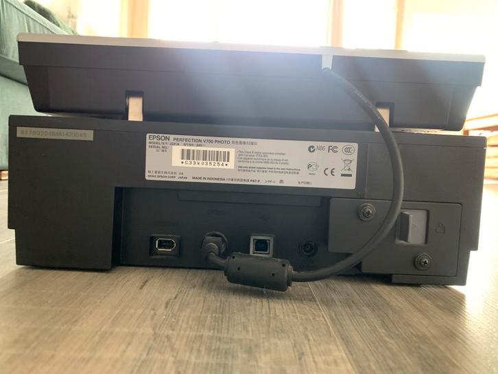 Epson Perfection V700 Fotoscanner - Weinig Gebruikt, Computers en Software, Scanners, Zo goed als nieuw, Fotoscanner, MacOS, Ophalen