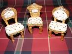 Drie vintage miniatuur stoeltjes voor poppenhuis, Verzenden, Gebruikt, Overige typen