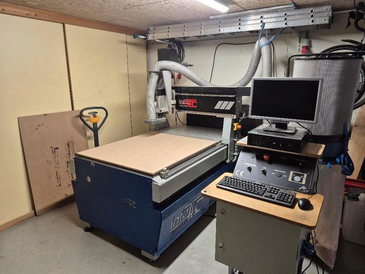 Infotec 1210PRO CNC router / freesmachine, Doe-het-zelf en Verbouw, Gereedschap | Freesmachines, Gebruikt, Elektrisch, Overige soorten
