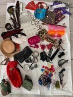 Veeel accessoires carnaval/verkleedfeest, Ophalen of Verzenden, Zo goed als nieuw