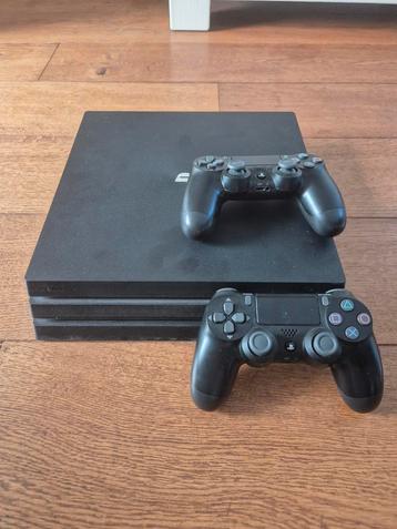 PS4 Pro 1TB + 2 Controllers beschikbaar voor biedingen