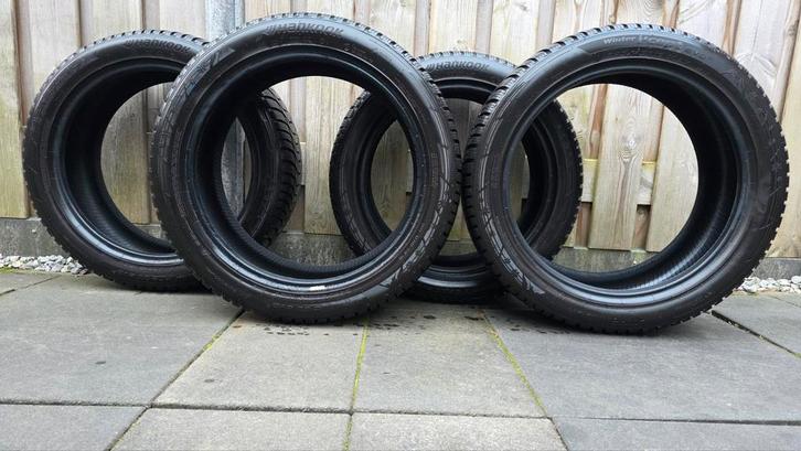 Mooie set Hankook 245 45 19 winterbanden i*cept evo 3, Auto-onderdelen, Banden en Velgen, Band(en), Winterbanden, 19 inch, 245 mm