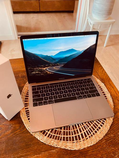 Uitstekend staat: MacBook Pro (13-inch, 2016, i5, 256GB), Computers en Software, Apple Macbooks, Zo goed als nieuw, MacBook Pro