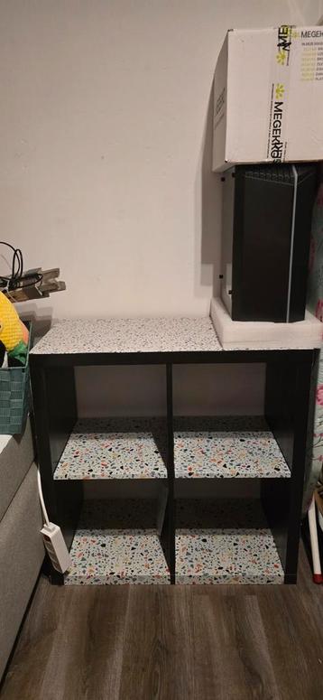 Zwarte Ikea kallax kast - 2x2 - Zwart - Beplakt beschikbaar voor biedingen