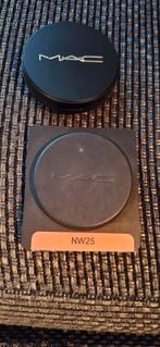 MAC Studio Fix Poeder NW25, 1 x plus 1 x navulling, Gehele gezicht, Beige, Ophalen of Verzenden, Zo goed als nieuw