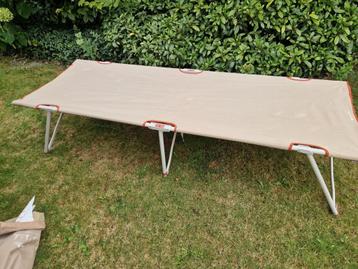 Quechua Veldbed 65x190cm - Taupe/Groen beschikbaar voor biedingen