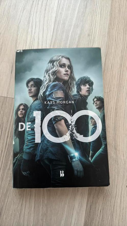Kass Morgan - De 100, Boeken, Kinderboeken | Jeugd | 13 jaar en ouder, Zo goed als nieuw, Ophalen of Verzenden