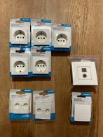 Stopcontacten, schakelaar, coax afdekking en data keystone, Ophalen of Verzenden, Nieuw, Stopcontact