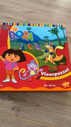 Dora vloerpuzzel 66x46cm, Ophalen of Verzenden, 10 tot 50 stukjes, Zo goed als nieuw