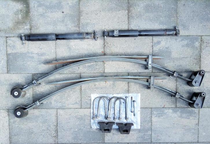 Veerpakket + schokdempers VW Amarok  (achteras) 2.0 TDI, Auto-onderdelen, Ophanging en Onderstel, Volkswagen, Gebruikt, Ophalen