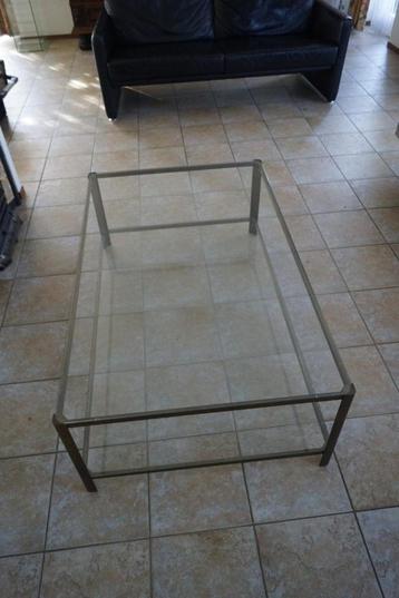 salontafel  beschikbaar voor biedingen