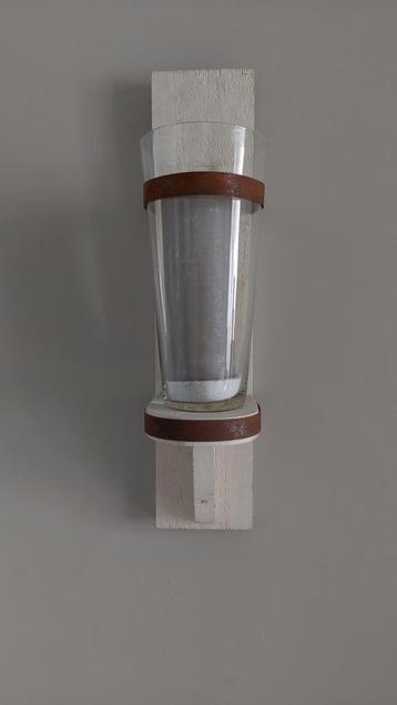 Houten Wand/windlicht beschikbaar voor biedingen