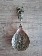 Zilveren theelepel met een Nederlandse thematiek, Antiek en Kunst, Antiek | Bestek, Ophalen of Verzenden