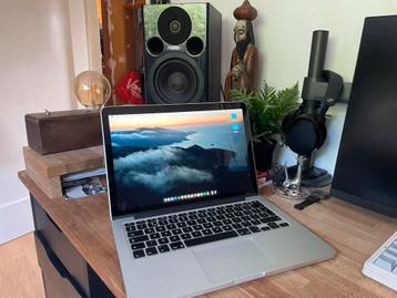 2015 Apple MacBook Pro 16GB RAM SSD beschikbaar voor biedingen