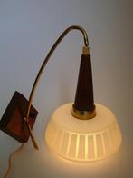 Vintage wandlamp hout messing teak glas ca. 1950., Huis en Inrichting, Lampen | Wandlampen, Gebruikt, Vintage, Ophalen of Verzenden