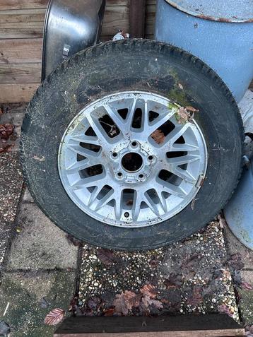 Nieuwe velg jeep beschikbaar voor biedingen