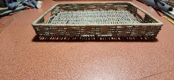 Rieten Mand Rechthoekig beschikbaar voor biedingen