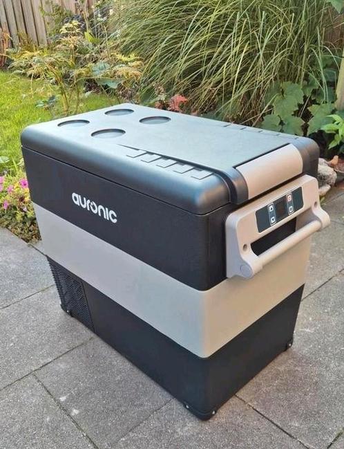 Auronic compressor koelkast/vriezer 49,5 liter (12 & 230V.), Caravans en Kamperen, Koelboxen, Zo goed als nieuw, Compressor, Ophalen