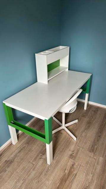IKEA Pahl Bureau + Stoel - In Hoogte Verstelbaar beschikbaar voor biedingen