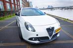 Alfa Romeo Giulietta 1.4 Turbo Sport Uitlaat 2011, Te koop, Benzine, Hatchback, Leder en Stof