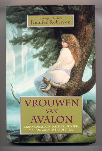 Vrouwen van Avalon - Gabaldon Kerr Zimmer Bradley Resnick ea beschikbaar voor biedingen