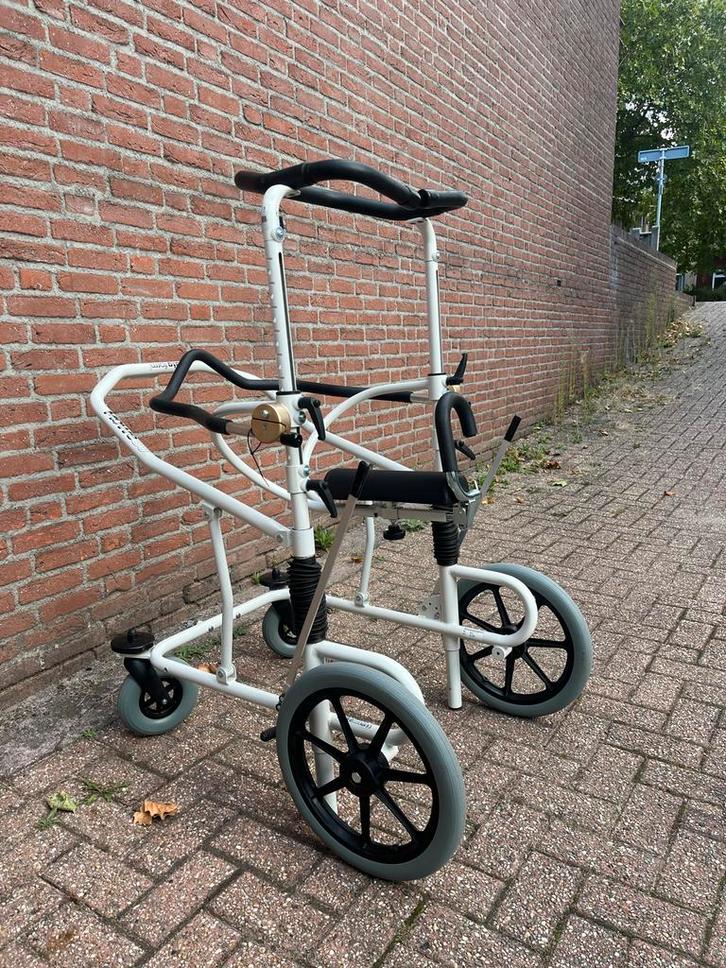 Ato Form Mowe Go walker, Diversen, Rollators, Zo goed als nieuw, Lichtgewicht, Ophalen