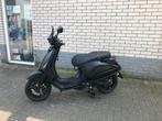 DIKKE VESPA SPRINT S 45KM BROM MAT ZWART BJ2020 7000KM 4T