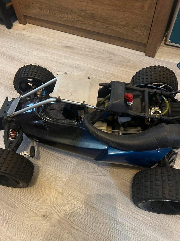 Fg baja te ruil, Hobby en Vrije tijd, Modelbouw | Radiografisch | Auto's, Gebruikt, Auto offroad, Benzine, Overige schalen, Ophalen of Verzenden