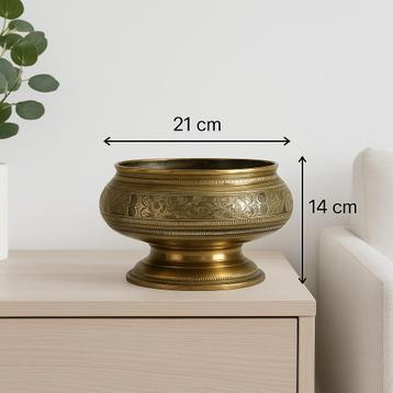 Messing pot met gravure – 14 cm hoog, Ø 21 cm beschikbaar voor biedingen