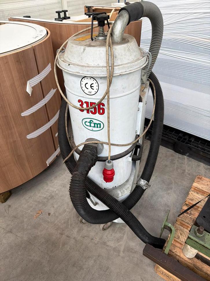 Industriële Stofzuiger CFM 3156, Zakelijke goederen, Machines en Bouw | Industrie en Techniek, Ophalen of Verzenden