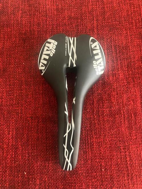 Selle italia carbon zadel, Sport en Fitness, Wielrennen, Zo goed als nieuw, Overige typen, Ophalen