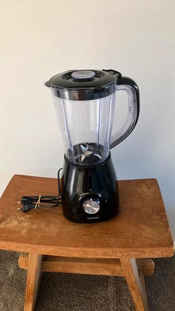 Nieuw zwarte blender beschikbaar voor biedingen