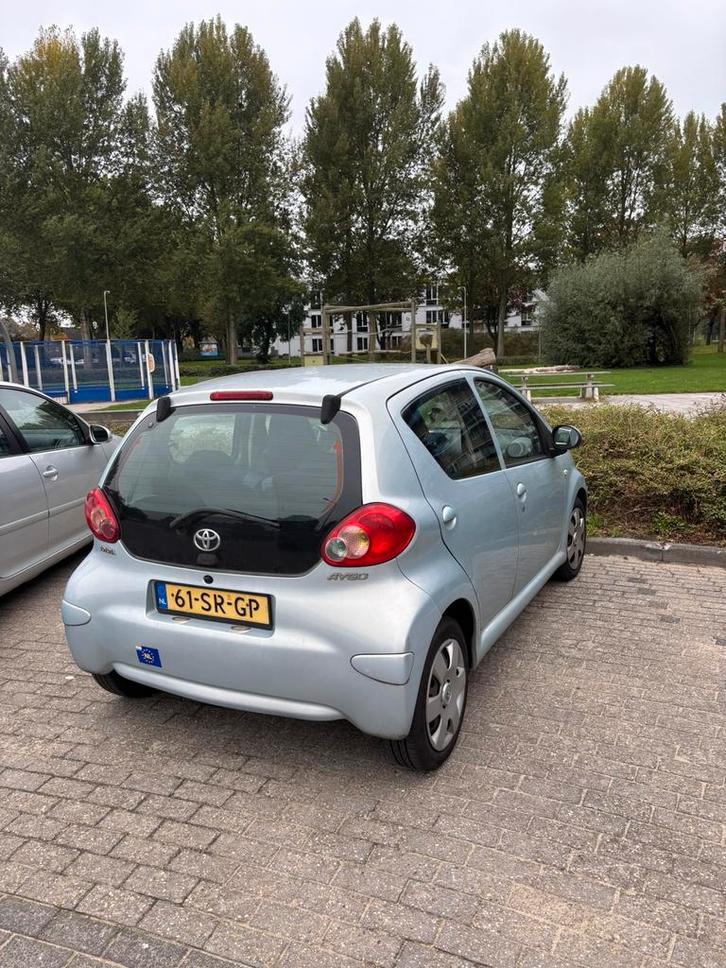 Toyota Aygo 1.0 12V Vvt-i 5DRS 2006 Blauw, Auto's, Toyota, Particulier, Benzine, A, Hatchback, Handgeschakeld, Origineel Nederlands